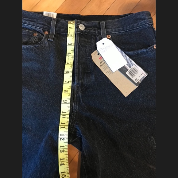 Levi's Wedgie Fit Jeans - Picture 8 of 8